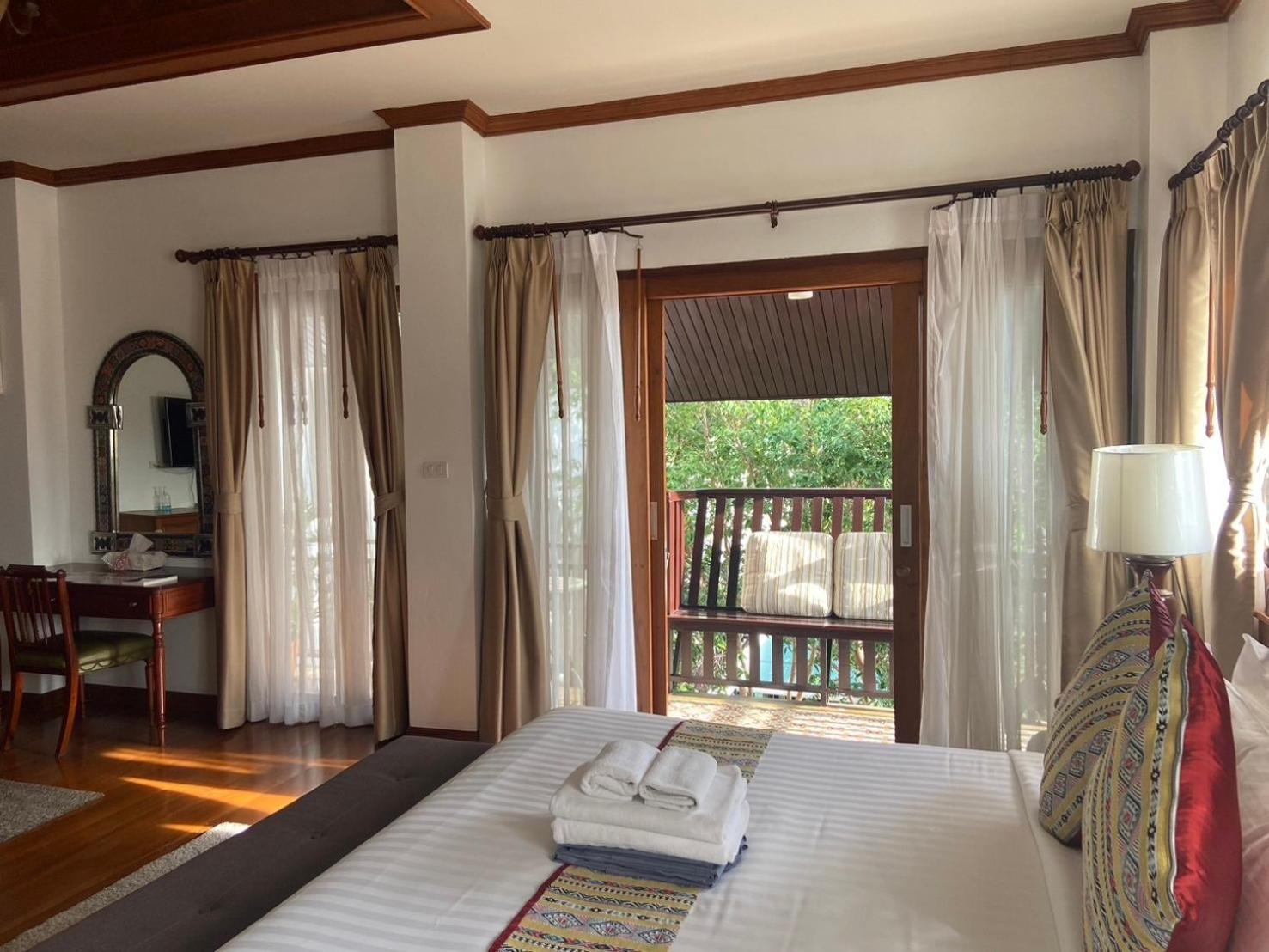Baan Huenphen Boutique Hotel Чиангмай Стая снимка