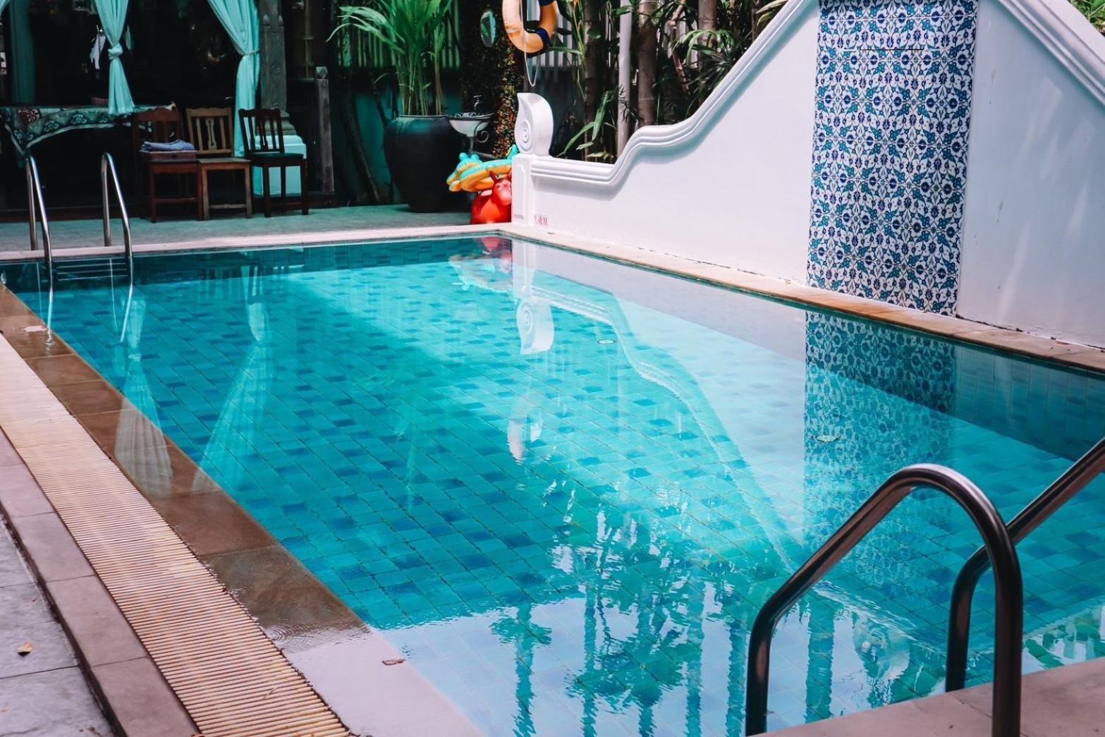 Baan Huenphen Boutique Hotel Чиангмай Екстериор снимка