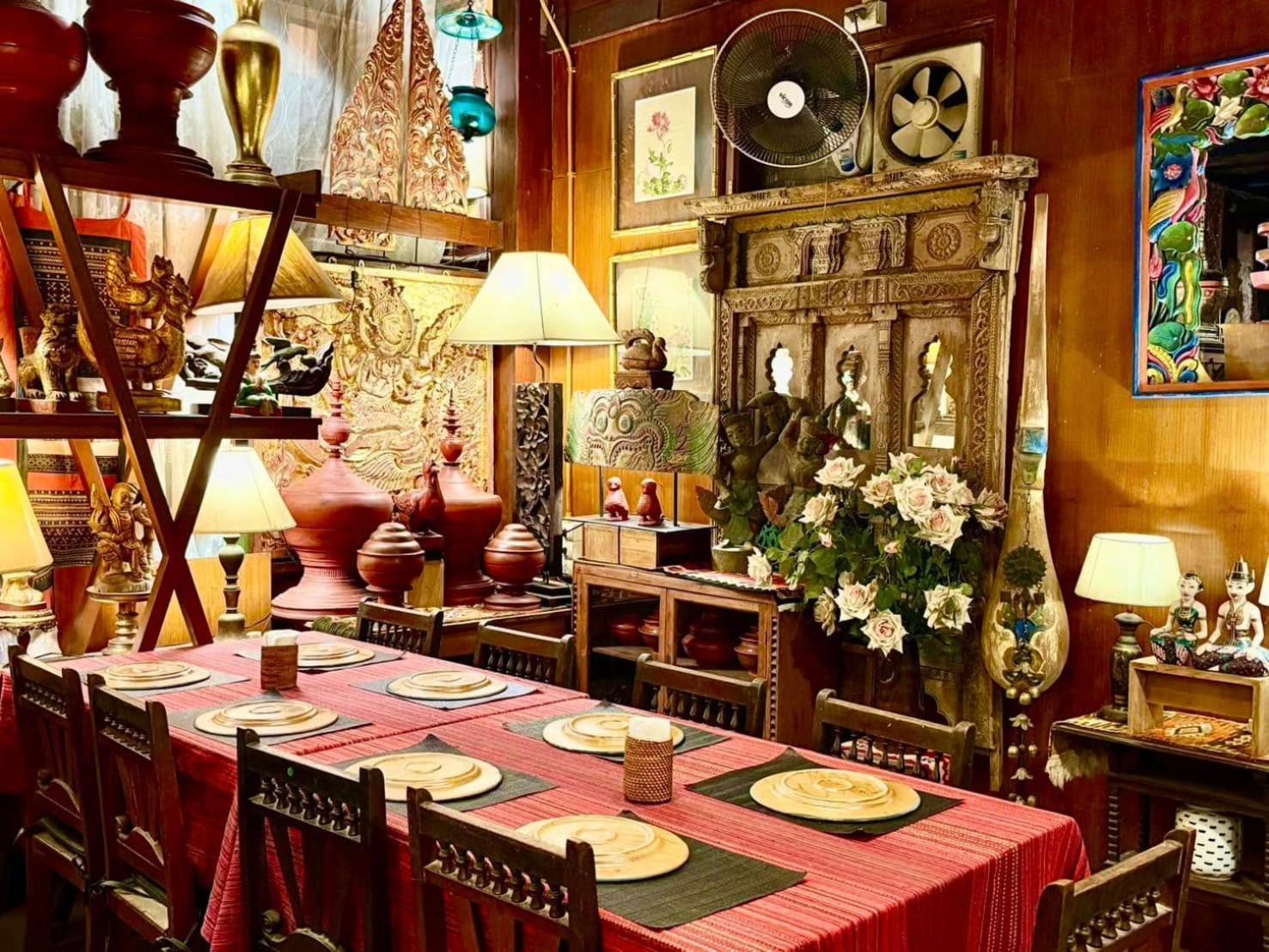 Baan Huenphen Boutique Hotel Чиангмай Екстериор снимка