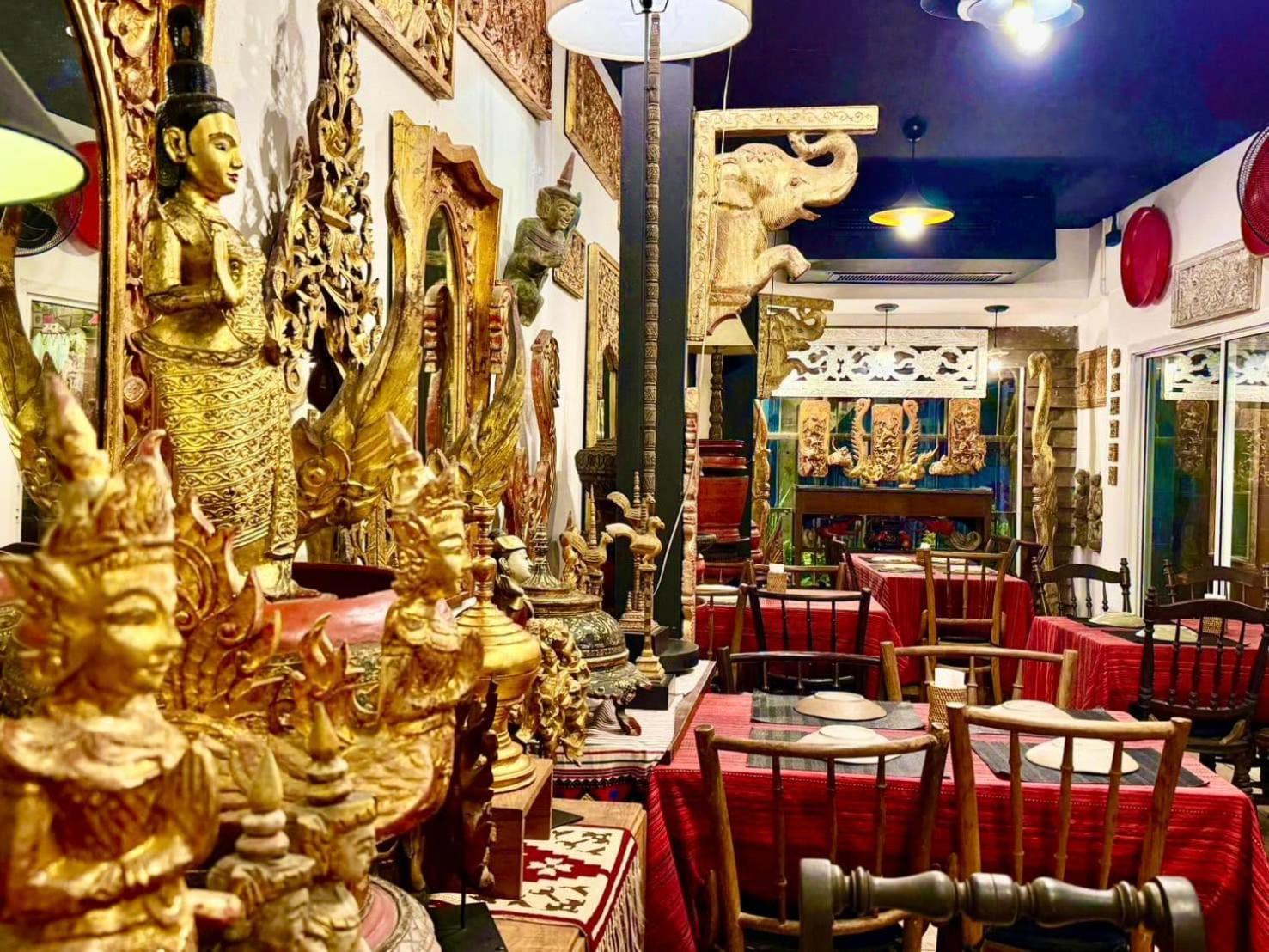 Baan Huenphen Boutique Hotel Чиангмай Екстериор снимка